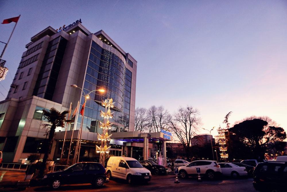 Grand Hotel Europa Σκόδρα Εξωτερικό φωτογραφία